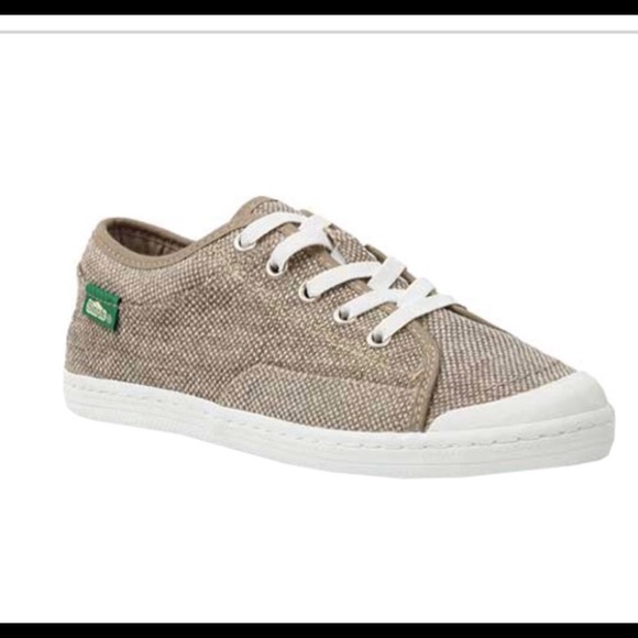 simple satire shoes